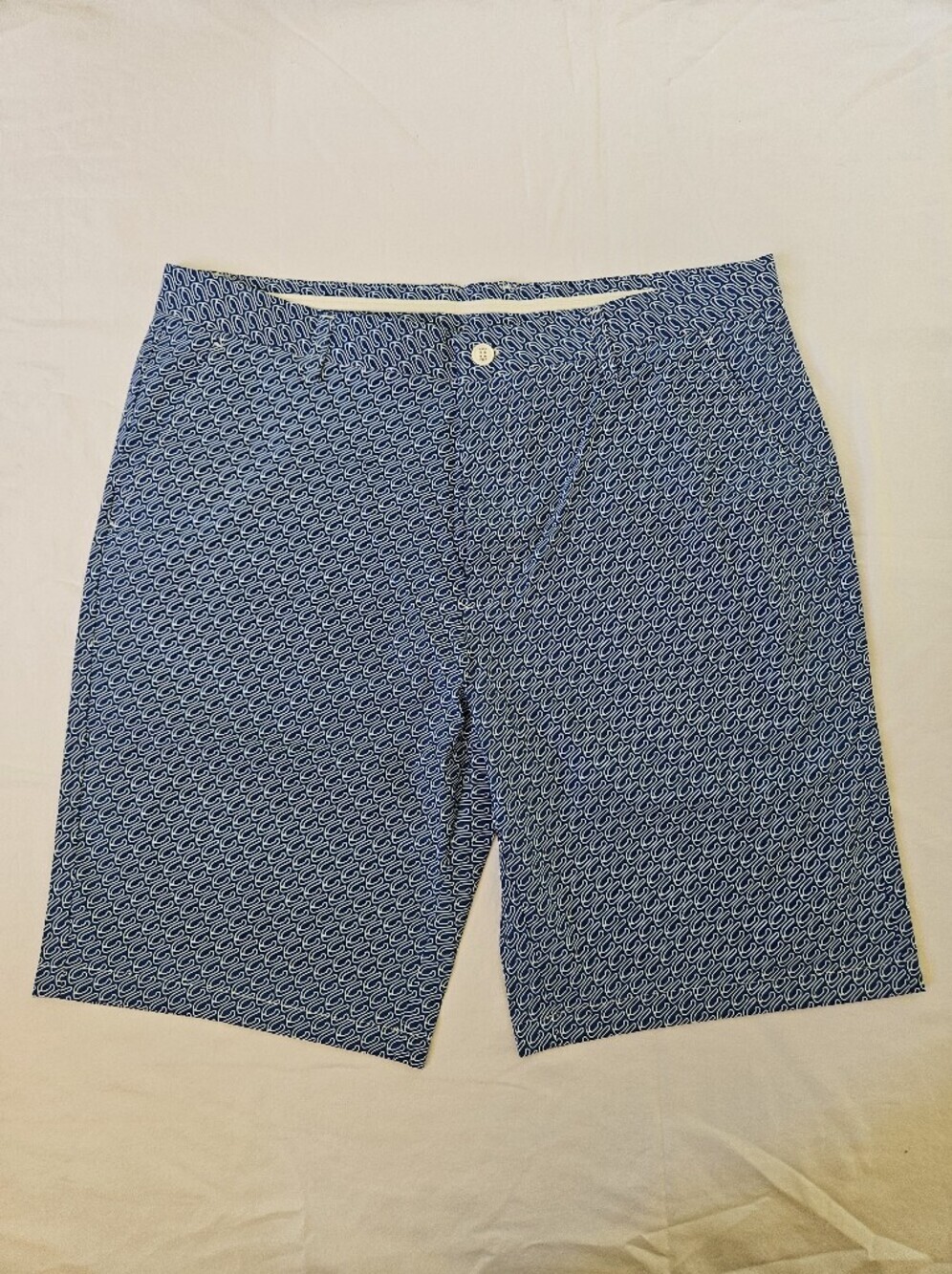 Men's Blue Patterned Flat Front Golf Shorts Cotton/Lycra, Silicone Band, NWT, 38
